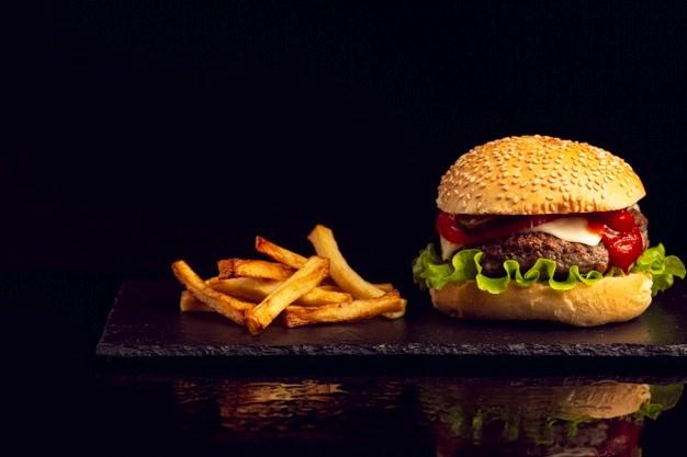 How Do Fast Foods Impact On Fitness & Muscle Building?